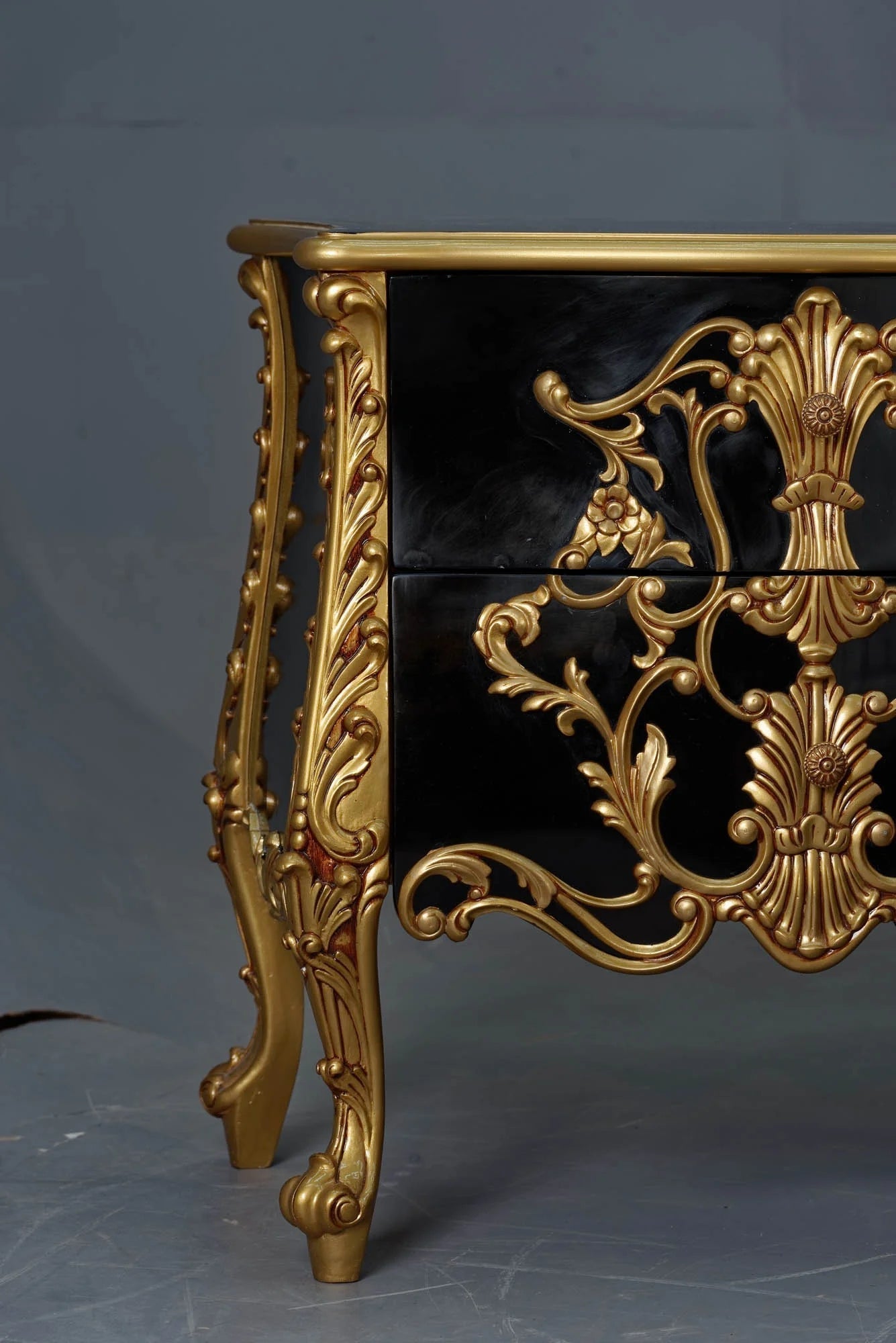 Black Gold Bed